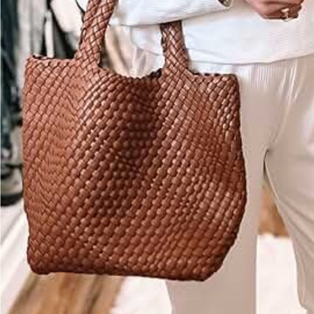 Queenoris NWT Large Capacity Classic Shoulder Bags, Brown Vegan F-10